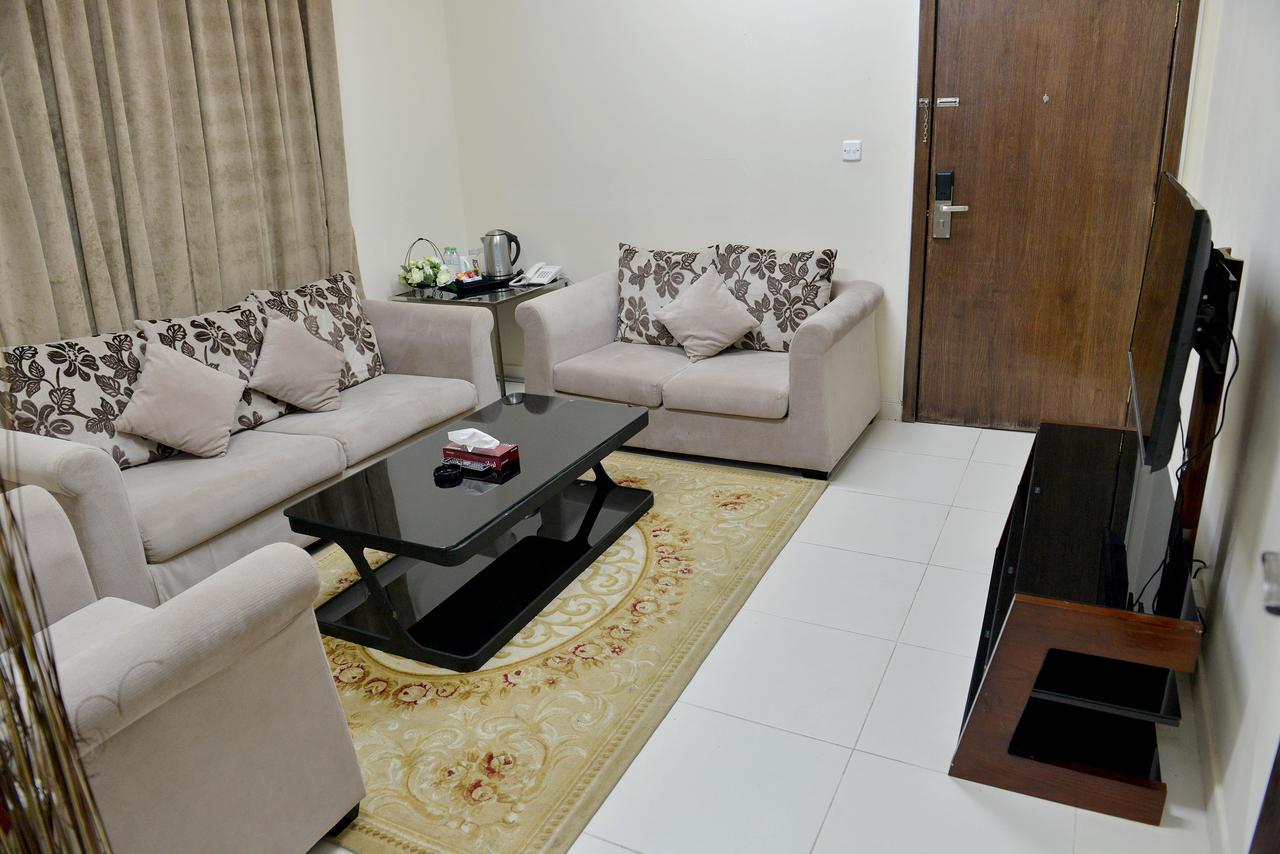 Al Mawasem Al Arbaa Aparthotel Al Al Jubail Exteriör bild