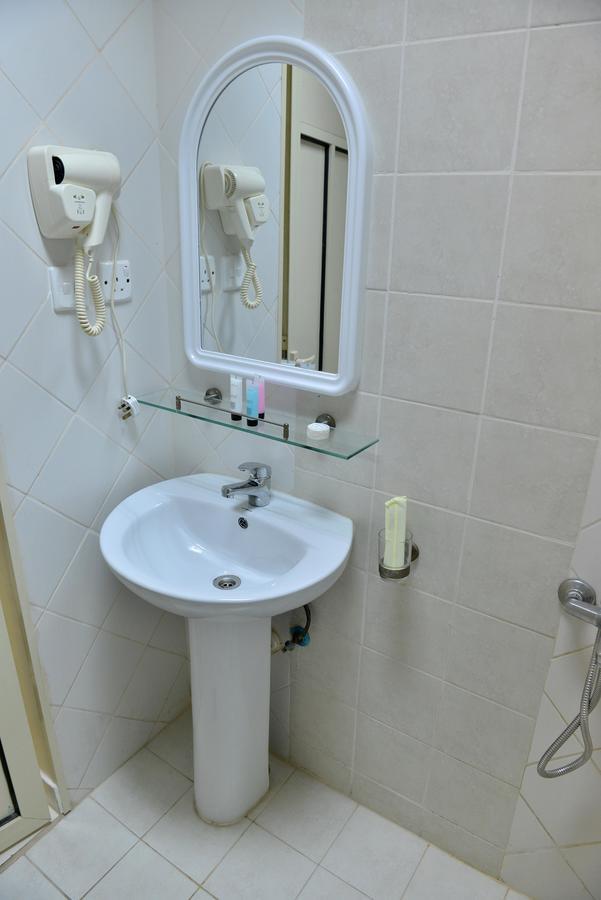 Al Mawasem Al Arbaa Aparthotel Al Al Jubail Exteriör bild