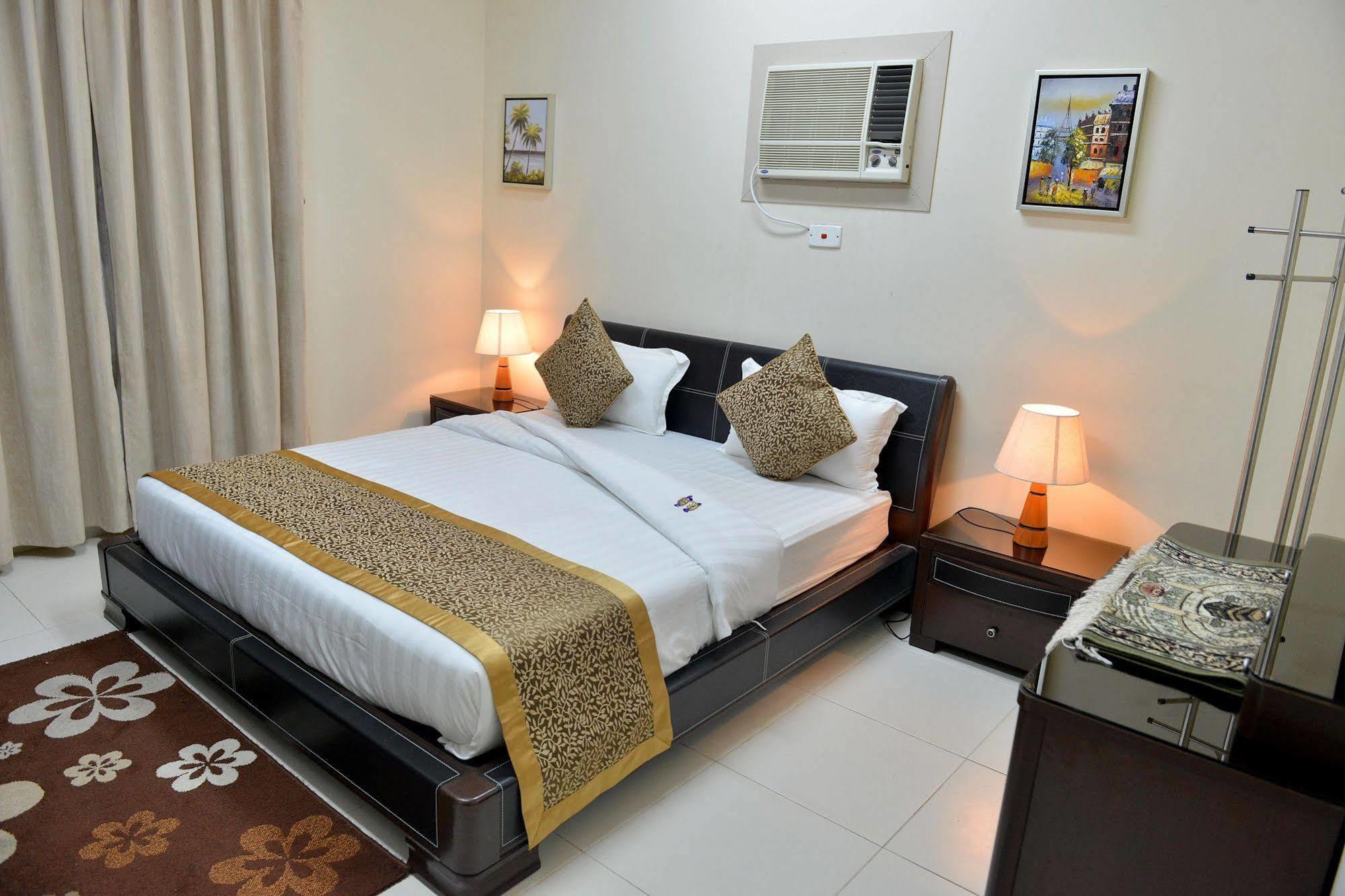 Al Mawasem Al Arbaa Aparthotel Al Al Jubail Exteriör bild